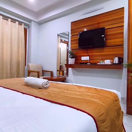 Spring Sky Haridwar By Shrigo Hotels ภายนอก รูปภาพ